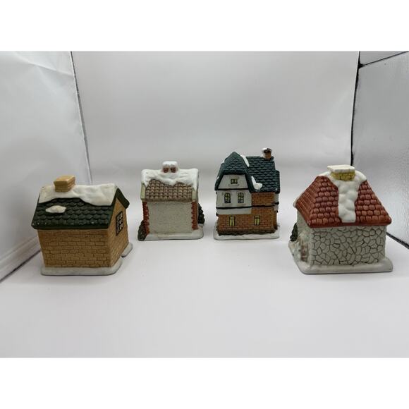 Christmas Village Figurines Unbranded 3” X 2.5” X 3” Four‎ Piece - Picture 13 of 16